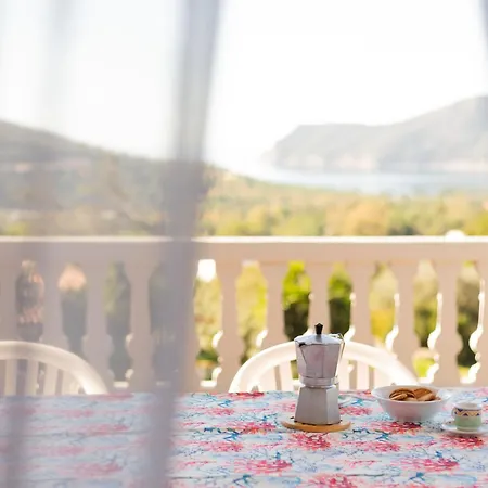 Appartamento Casa Teo, Vista Mozzafiato A Lacona! Lacona